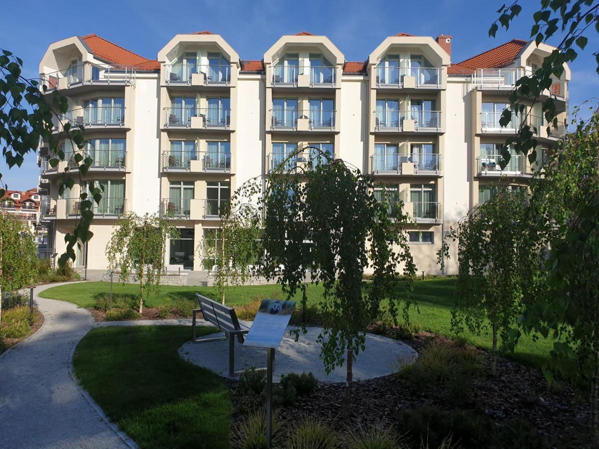 Hotel White Krynica Morska Exteriör bild